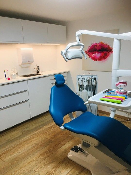 beauty parlour Troistorrents Hygiéniste at home, Diane St-Hilaire, Hygiéniste dentaire indépendante, Membre Swiss Dental Hygienists