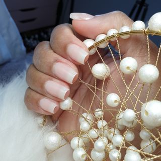 Valéria Lopes Atelier Nails Schönheitsinstitut Genève Wohnzimmer Genève Valéria Lopes Atelier Nails