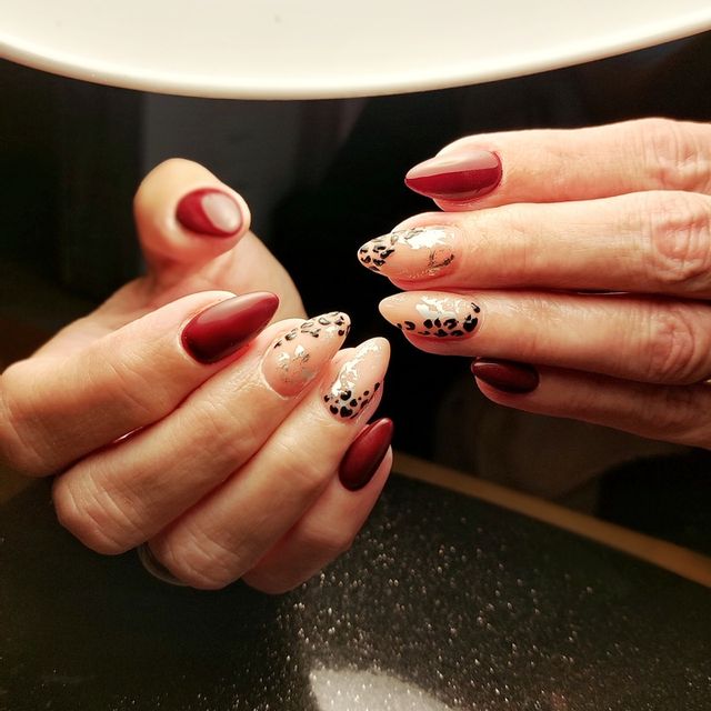 Onglerie Delphine Mariéthoz  styliste ongulaire Sion Onglerie Delphine Mariéthoz  onglerie Sion