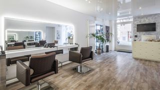Vogue L.A. Coiffure Schönheitsinstitut Blonay Wohnzimmer Blonay Vogue L.A. Coiffure