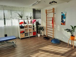 Mélèze Schönheitsinstitut Rolle Wohnzimmer Rolle Mélèze