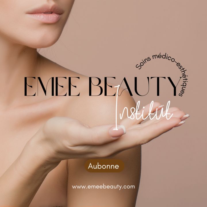 Peach minimalist beauty salon instagram post