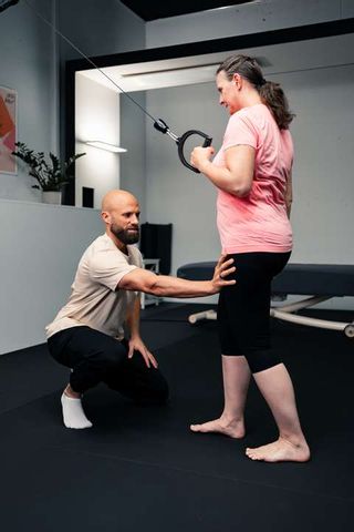 Hand und Fuss by Max Binder Schönheitsinstitut Basel Wohnzimmer Basel Hand und Fuss by Max Binder