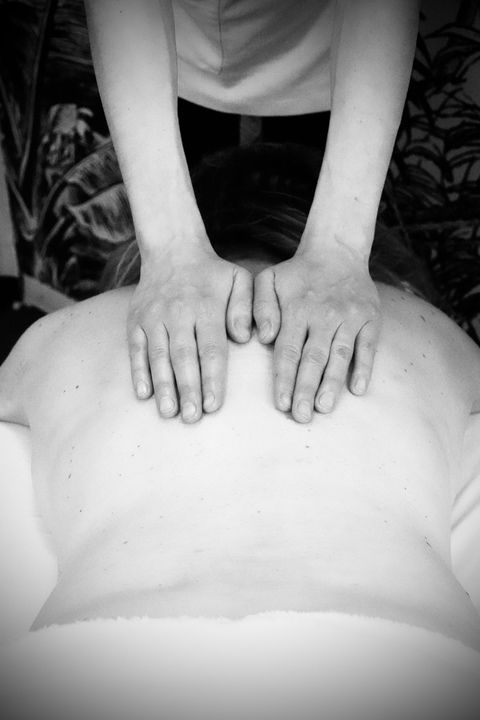 Wohnzimmer Conthey Roxane Meunier Massages Thérapeutiques