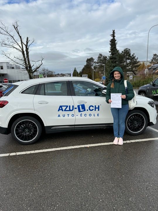 AUTO-ECOLE FRIBOURG | AZUL  Fahrlehrerin Fribourg AUTO-ECOLE FRIBOURG | AZUL  Fahrschule Fribourg