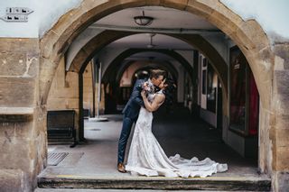 Stina-Jon-Riga | Swiss Wedding Fashion / Lyss agenda.ch Lyss agenda.ch Lyss Stina-Jon-Riga | Swiss Wedding Fashion / Lyss