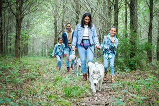 Husky-Rando SA Schönheitsinstitut Pailly Wohnzimmer Pailly Husky-Rando SA