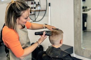 Saskia Coiffure Schönheitsinstitut Blonay Wohnzimmer Blonay Saskia Coiffure