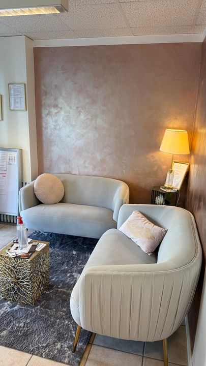 Wohnzimmer Meyrin RoNails