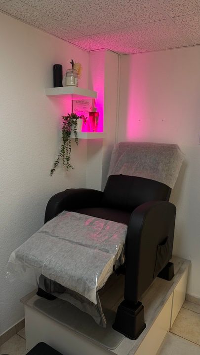 Wohnzimmer Meyrin RoNails