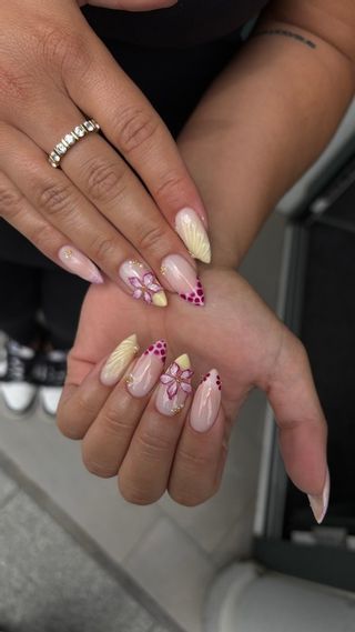 Beauty Nails beauty salon Rolle beauty parlour Rolle Beauty Nails