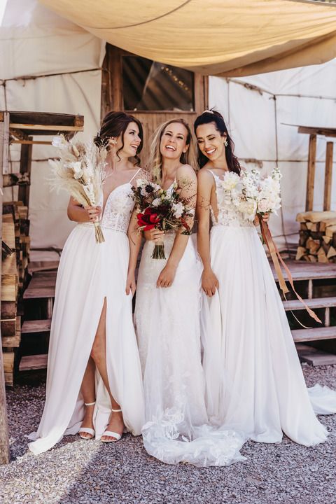 agenda.ch Bern Stina-Jon-Riga | Swiss Wedding Fashion / Bern