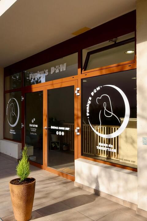 beauty parlour Bernex Funky's Paw