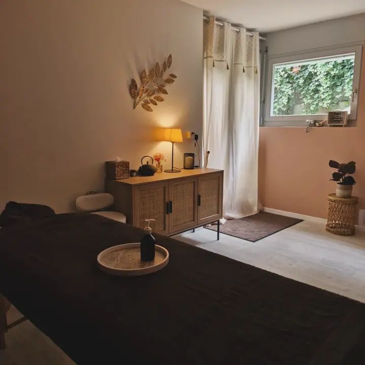 salon La Sarraz Sanare Aura