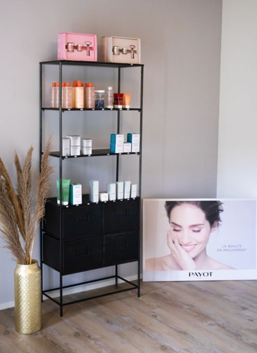 salon Marly Mon Univers institut de beauté