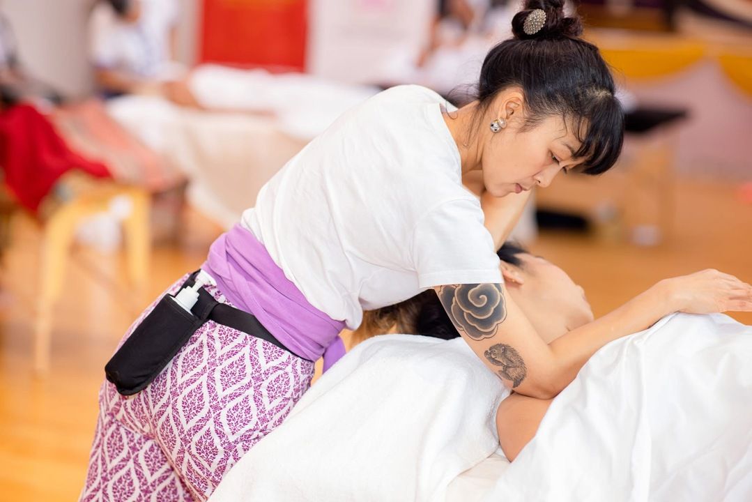 massage Lausanne ChamJuree Massage ∞ Yoga
