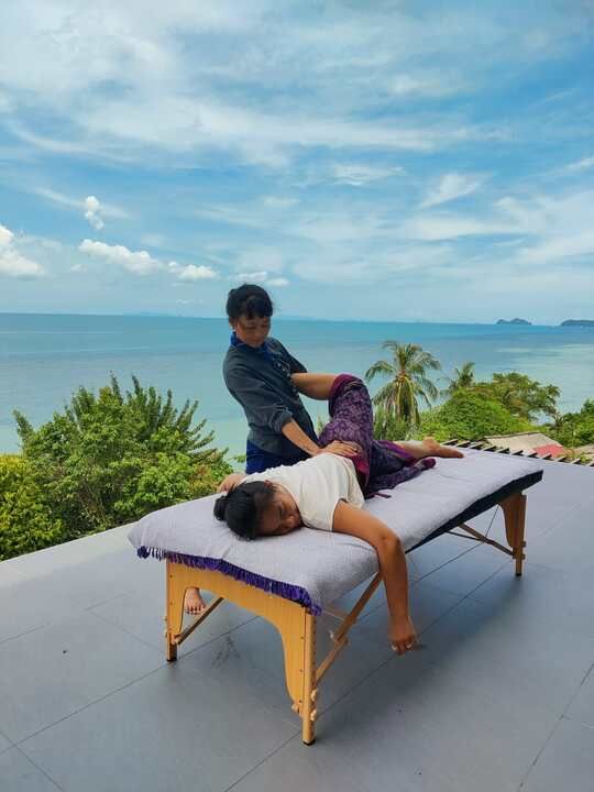 massage Lausanne ChamJuree Massage ∞ Yoga