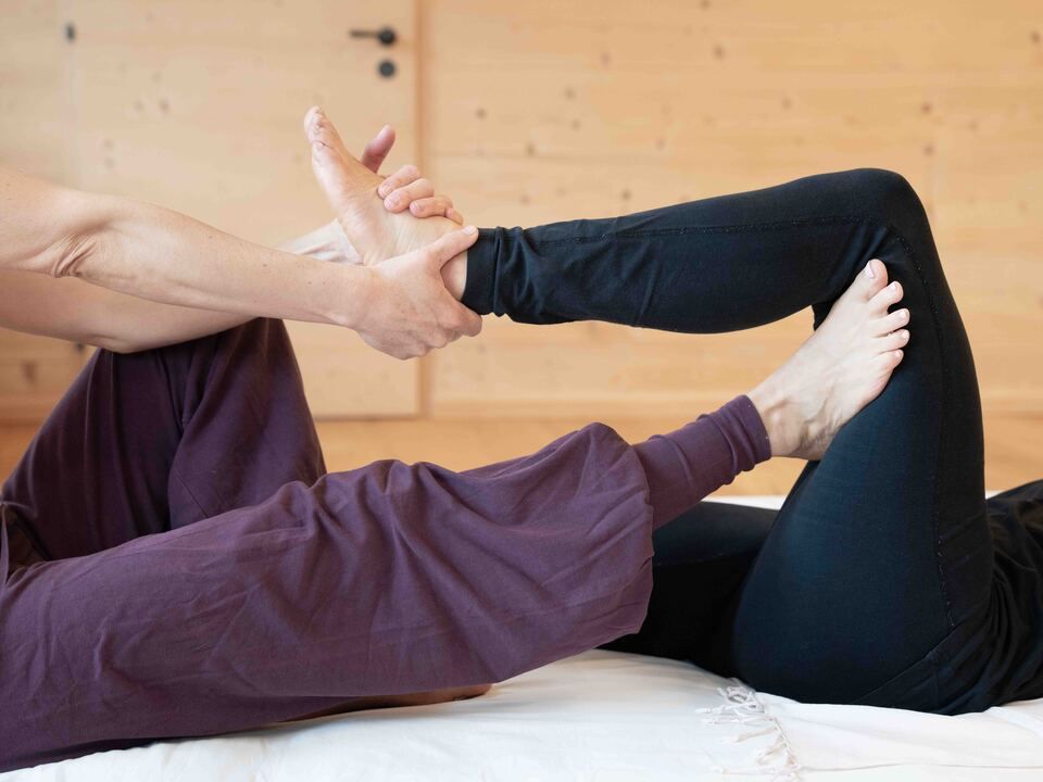 Therapeut Pully Tadasana Massage & Yoga