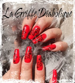La Griffe Diabolique & XtraCils Schönheitsinstitut Les Hauts-Geneveys Wohnzimmer Les Hauts-Geneveys La Griffe Diabolique & XtraCils